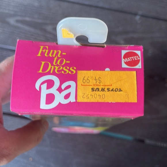 NRFB Vintage 1992 Brunette Fun-To-Dress Barbie doll - Picture 11 of 14